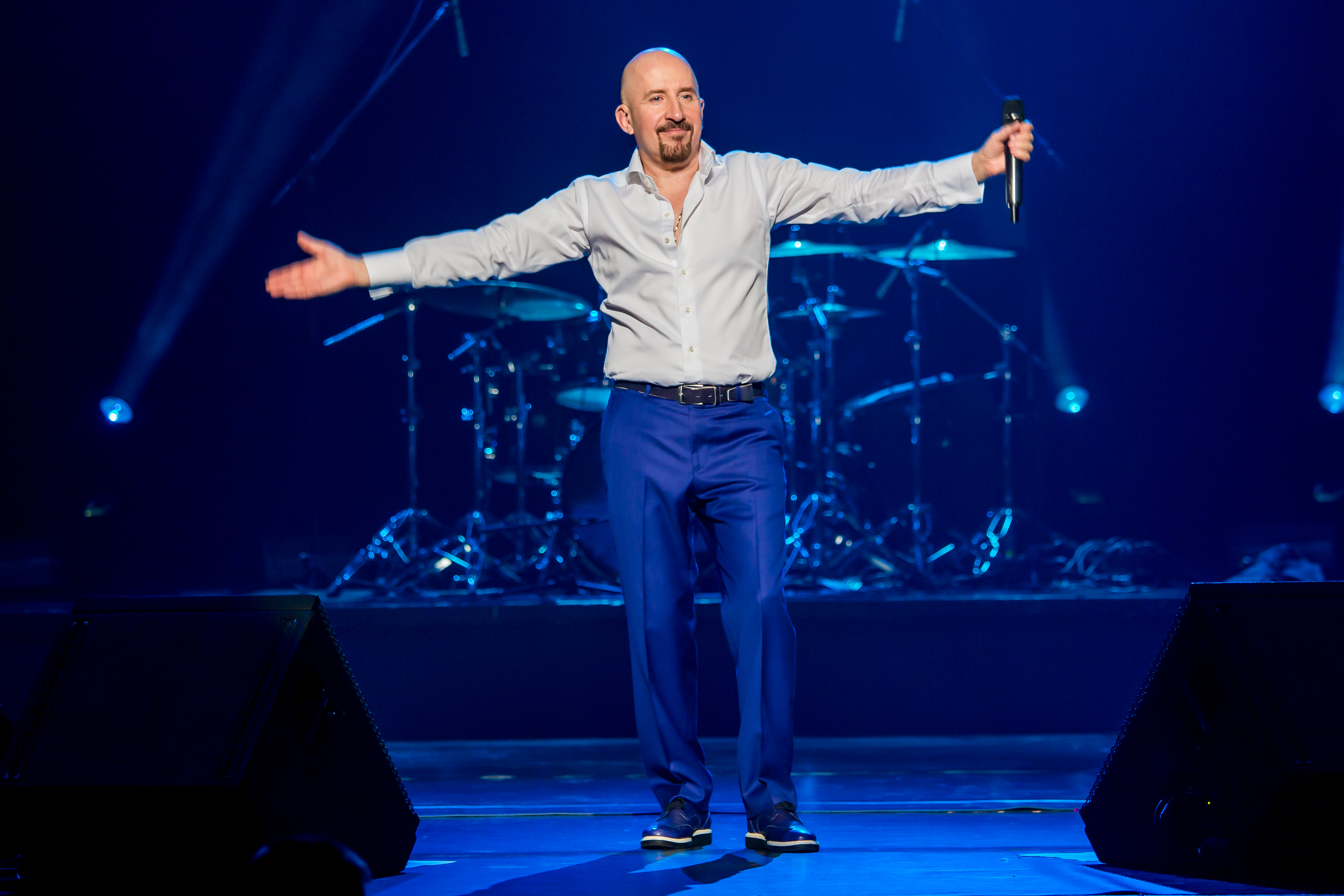 Концерты в государственном кремлевском. Концерт. Бкз октябрьский санкт-петербург фото. День сельского хозяйства в бкз октябрьский. Концерт.